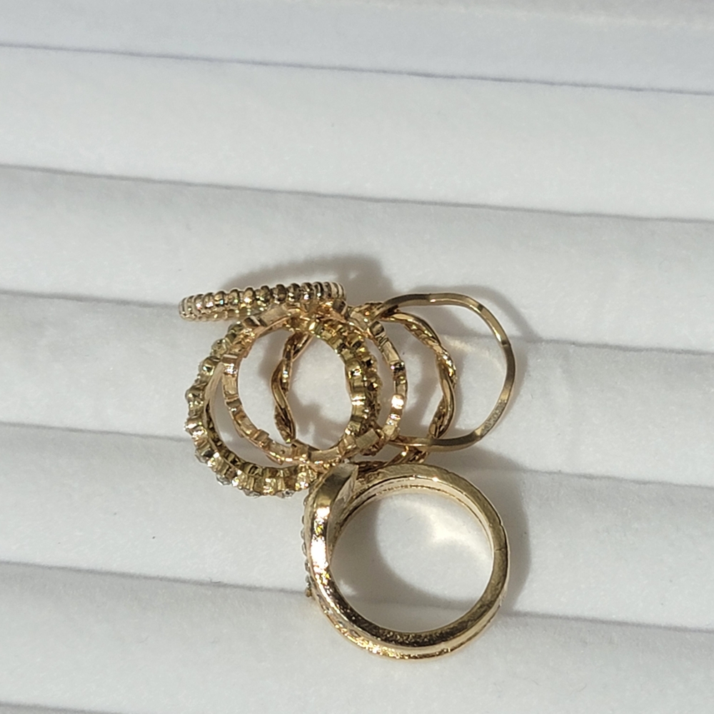 Chic Gold-Tone Ring Collection - Picture 4 of 11